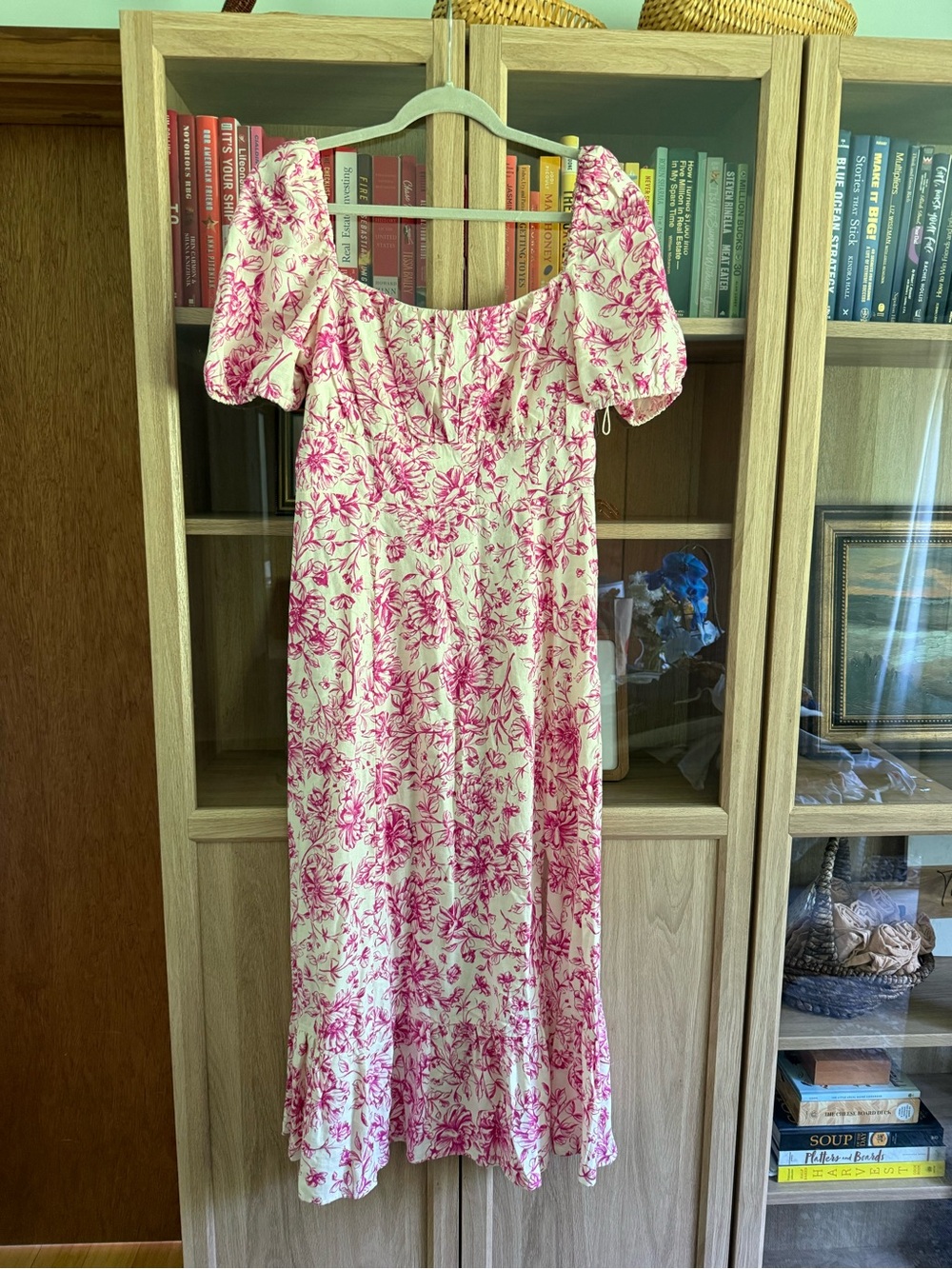 London Times Cream Dress with Pink Floral Print and Puff Sleeves